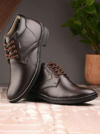 Vellinto Men
                        Textured Lace-Ups Derbys