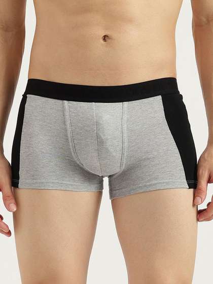 United Colors of
                        Benetton Colourblocked Low Rise Short Trunks