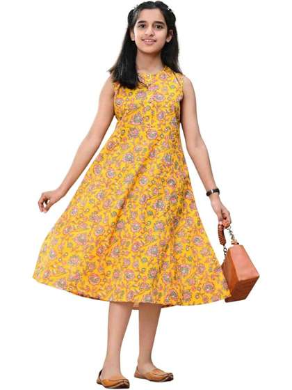 DMP FASHION Floral
                      Print Cotton Longline Top