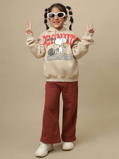Kids Ville Girls Peanuts
                    Printed Oversized Hooded Pullover