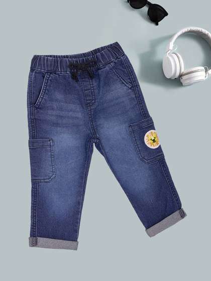 Pantaloons Baby Boys
                    Regular Fit Mid-Rise Heavy Fade Cargo Style Jeans