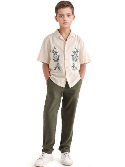 RARE ONES Boys Solid
                    Regular Fit Mid-Rise Flat-Front Trousers