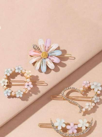 badodiya's Girls Set of
                    4 Claw Clip Hair Accessories