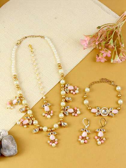 Asthetika Kids Girls
                    Kundan-Studded & Beaded Jewellery Set