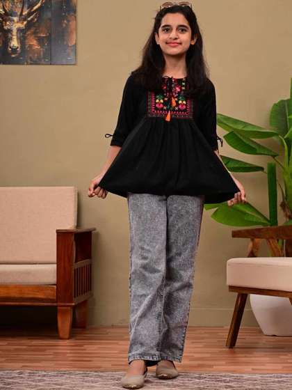 DMP FASHION Cotton
                    Peplum Top