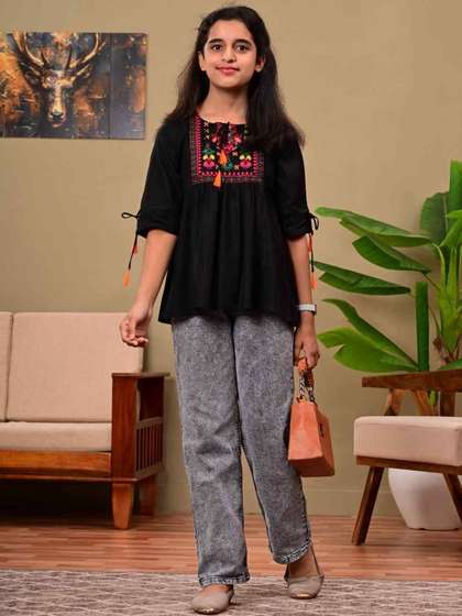 DMP EXPORT Print Cotton
                    Peplum Top