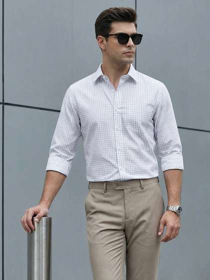 INVICTUS Checked
                        Slim Fit Formal Shirt