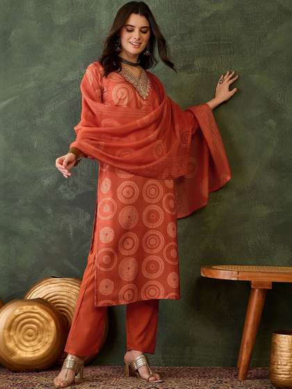 KALINI Women
                          Printed Regular Thread Work Kurta with
                          Trousers & With Dupatta