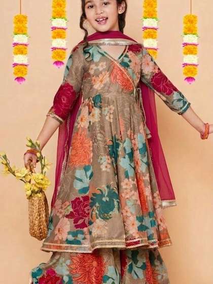 HERE&NOW Girls
                    Printed Regular Kurta with Trousers & With
                    Dupatta
