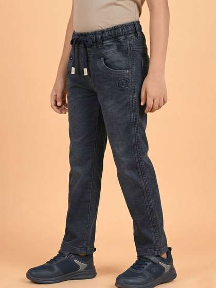 JFR Boys Straight Fit
                    Mid-Rise Jeans
