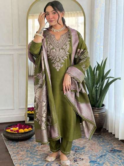 Chandbaali Women
                          Floral Embroidered Regular Kurta with Trousers
                          & With Dupatta