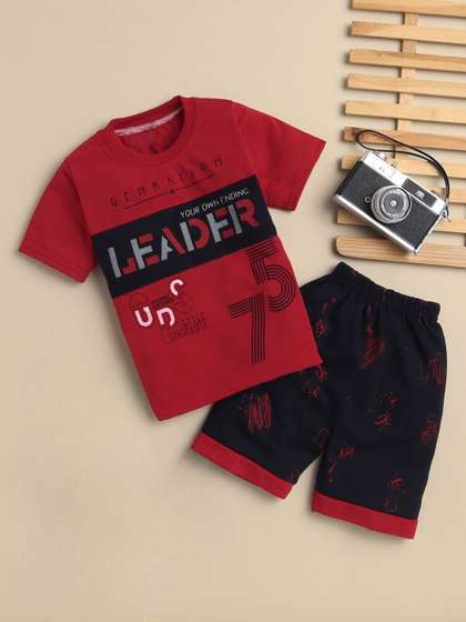 Sangria Boys Printed
                    Round Neck T-shirt & Shorts Clothing Set