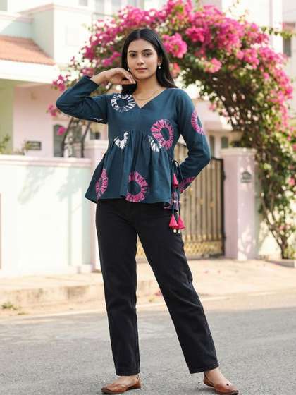 Youthnic Ethnic
                        Motifs Printed V-Neck Peplum Kurti