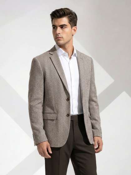 INVICTUS Slim Fit
                          Textured Single Breasted Formal Blazer