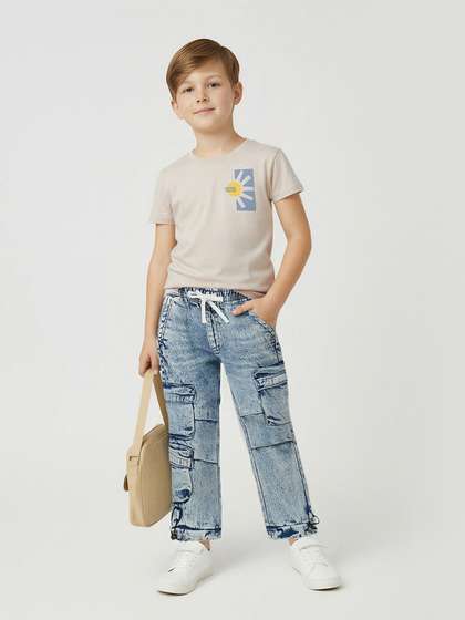 max Boys Regular Fit
                      Mid-Rise Heavy Fade Stretchable Jeans
