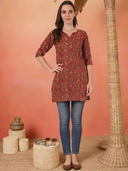 Sangria FUZN
                          Floral Printed V-Neck Pure Cotton Kurti