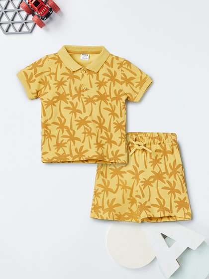 max Boys Printed
                      T-shirt with Shorts