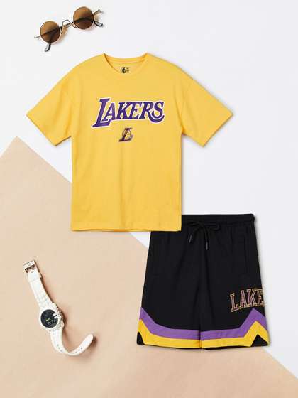 max Boys Printed T-shirt
                    with Shorts