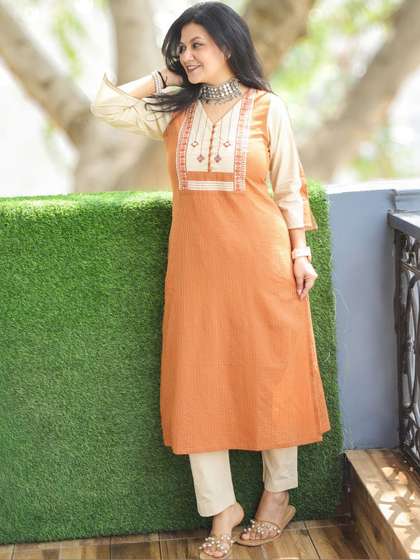 Desi Sandook
                        Embroidered V-Neck Mirror Work Pure Cotton
                        Mirror Work Kurti