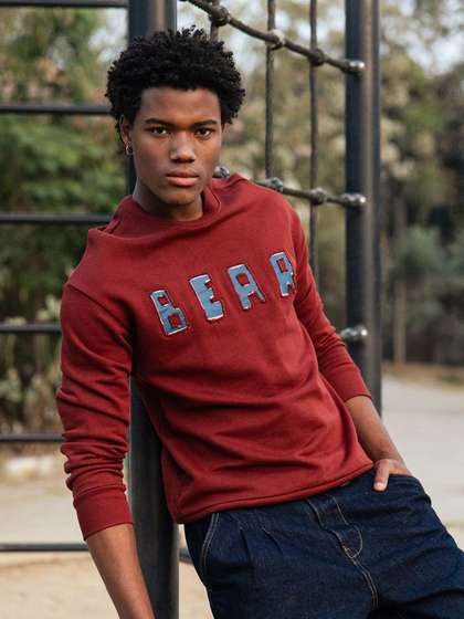 THE BEAR HOUSE Men
                          Cotton Relax Fit Crew Neck Sweatshirt
