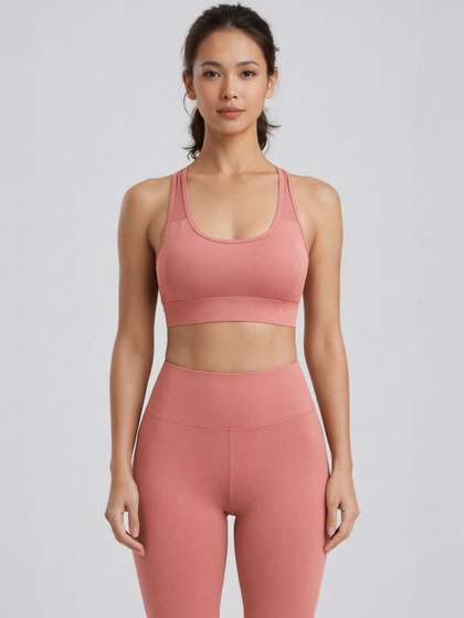 ath.PULSE Bralette
                        Crop Top