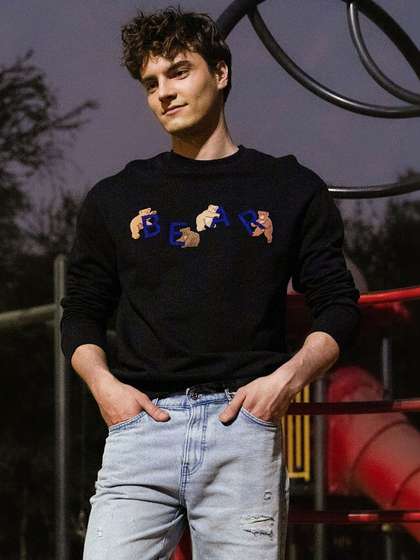 THE BEAR HOUSE Men
                      Cotton Relaxed Fit Crew Neck Sweatshirt