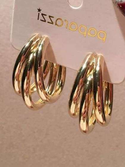 Dazzle21 Circular
                        Hoop Earrings