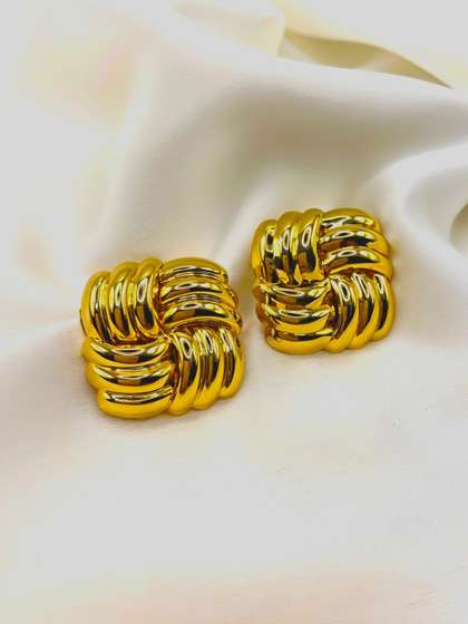 RAPPERSSHOP
                        Geometric Studs Earrings