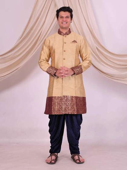 Desibutik Men
                        Embroidered Mandarin Collar Sherwani