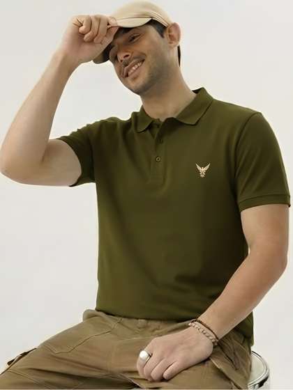 THE BEETEL HOUSE Men
                        Brand Logo Polo Collar T-shirt