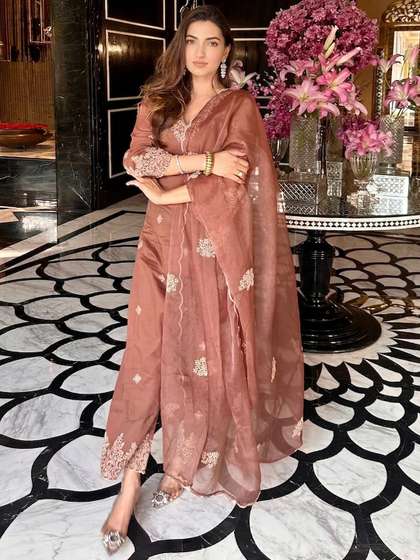 Royal Export
                          Floral Embroidered Regular Thread Work
                          Straight Kurta with Palazzos & Dupatta