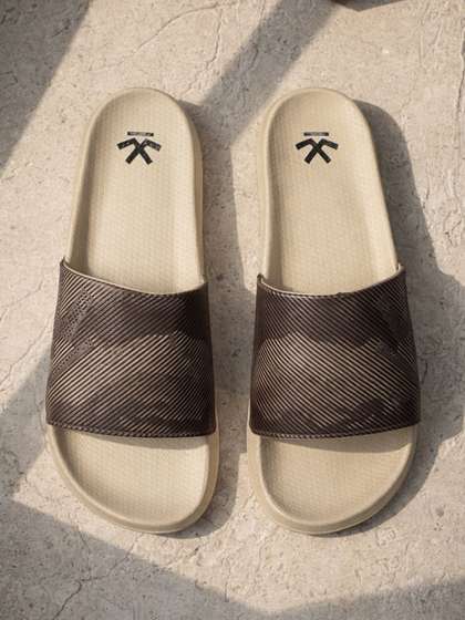 WROGN Men Striped
                    Sliders