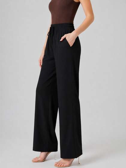 Suo Women Loose Fit
                        Trousers