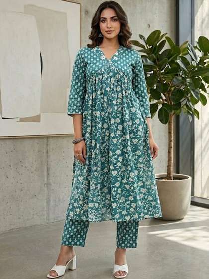 Varanga Women Floral
                        Printed Empire Kurta with Trousers