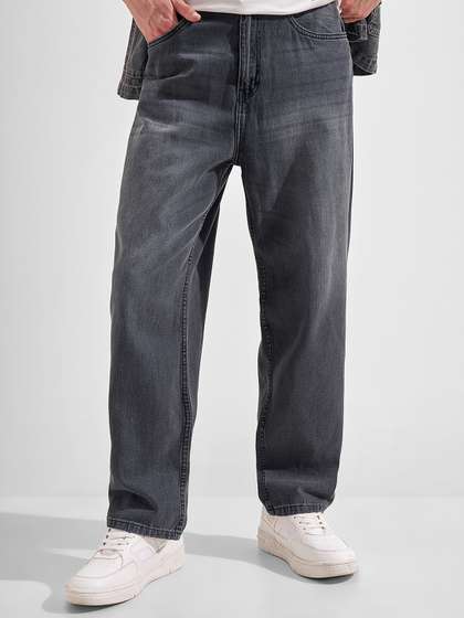 HIGHLANDER Men
                        Straight Fit Mid-Rise Light Fade Stretchable
                        Jeans