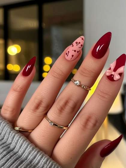 Vembley Set Of 30
                        Artificial Reusable Press On Nails - Maroon
                        & Pink