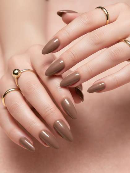 TheVineGirl Set Of
                          30 Glossy Almond-Shaped Artificial Nail Set -
                          Coffee Brown