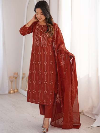Skylee Pop Women
                            Embroidered Regular Kurta with Pyjamas &
                            With Dupatta