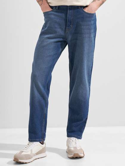 HIGHLANDER Men
                        Relaxed Tapered Mid Wash Jeans