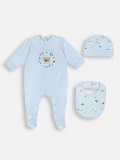 Chicco Unisex Boys Pack
                    of 3 Pure Cotton Baby Apparel Gift Set
