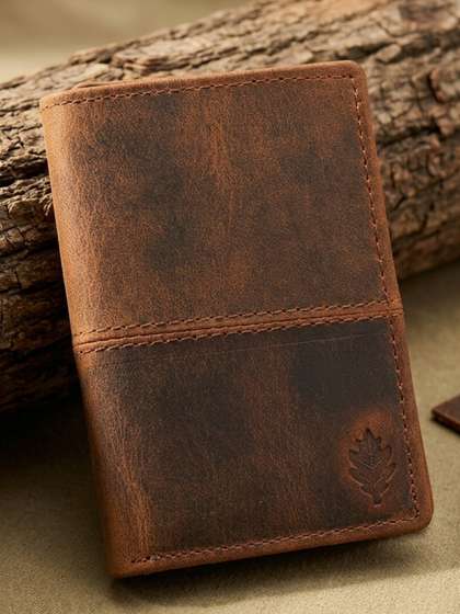 OAKLYN Men Leather
                    Wallets