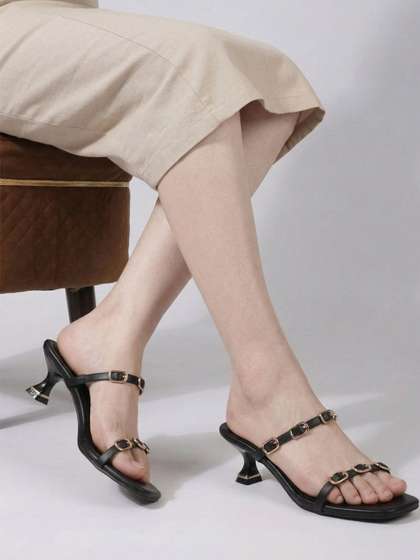 Sole Saga Kitten
                        Sandals with Buckles