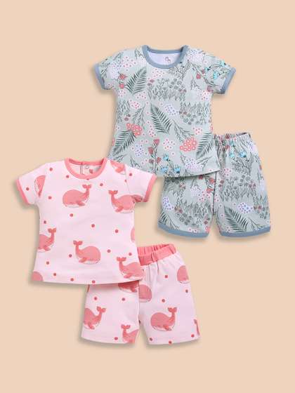 BABY GO Girls Printed
                    T-shirt with Shorts