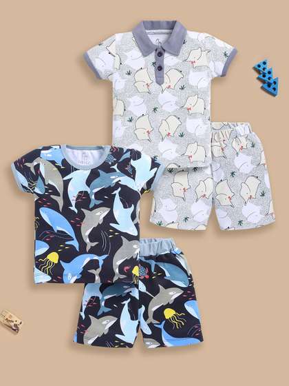 BABY GO Boys Printed
                    T-shirt with Shorts