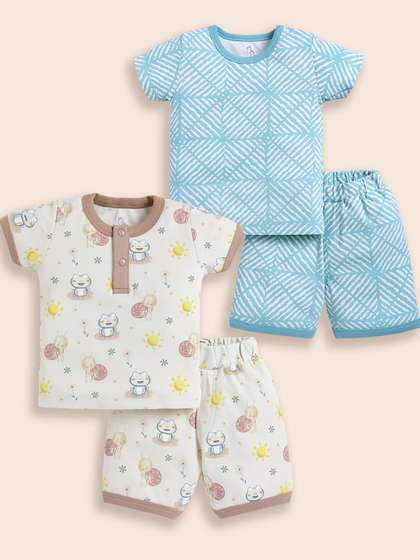 BABY GO Boys Printed
                      T-shirt with Shorts