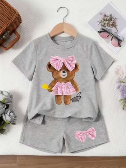 ELPIXIE FASHION Girls
                    Printed T-shirt with Shorts