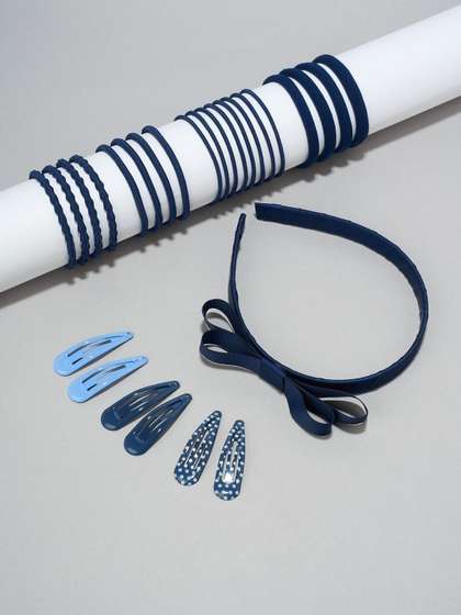 Pantaloons Junior
                      Girls Hair Accessory Set of