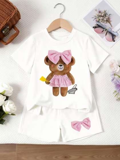 ELPIXIE FASHION Girls
                    Printed T-shirt with Shorts