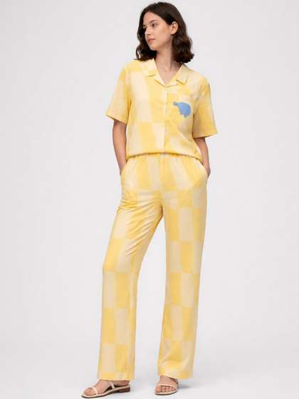 DressBerry Checked
                      Lapel Collar Night suit