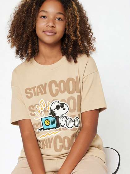 max Girls Typography
                    Printed Round Neck Cotton T-shirt